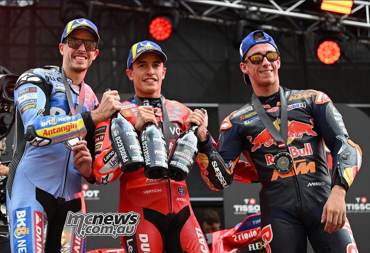 Super Bahagia Marquez