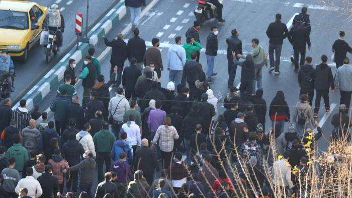 Korban Aksi Protes Berjatuhan